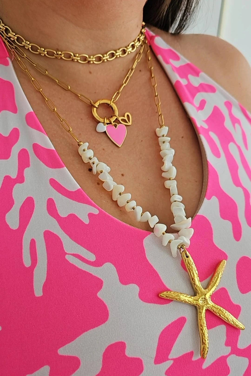 PINK HEART NECKLACE
