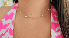 Load image into Gallery viewer, PEARLS NECKLACE
