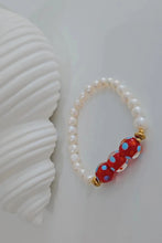 Load image into Gallery viewer, PEARLS BRACELET
